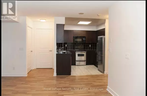 Toronto (niagara), ON M6K3R9,50 Lynn Williams ST #301