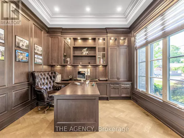 Toronto (bridle Path-sunnybrook-york Mills), ON M3C2L1,1 SUNCREST DRIVE