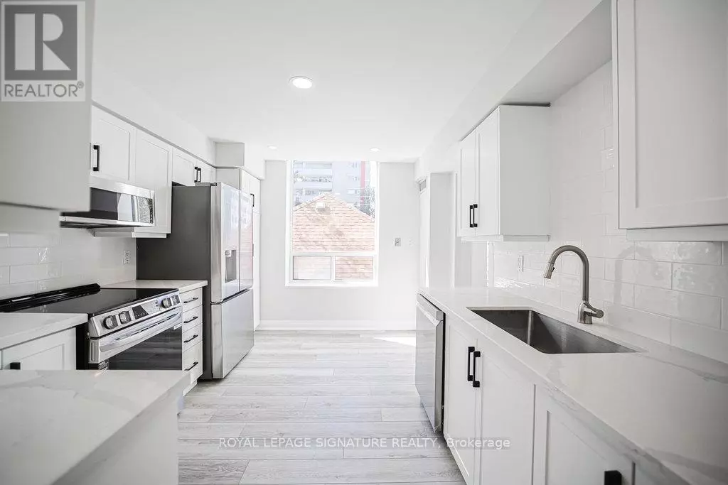 Toronto (mount Pleasant East), ON M4G4H6,1750 Bayview AVE #309