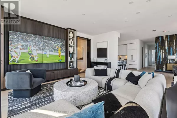 33 Frederick Todd WAY #UPH01, Toronto (thorncliffe Park), ON M4G0C9