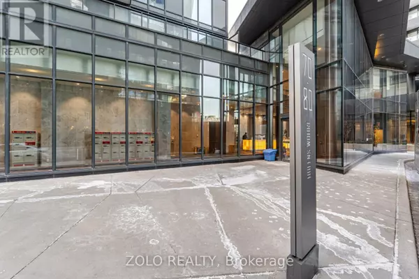 Toronto (waterfront Communities), ON M5V0J2,70 Queens Wharf RD #2111