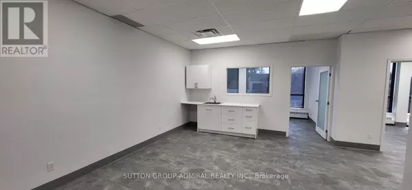 Toronto (oakwood Village), ON M6C1C2,845 St Clair AVE West #204A