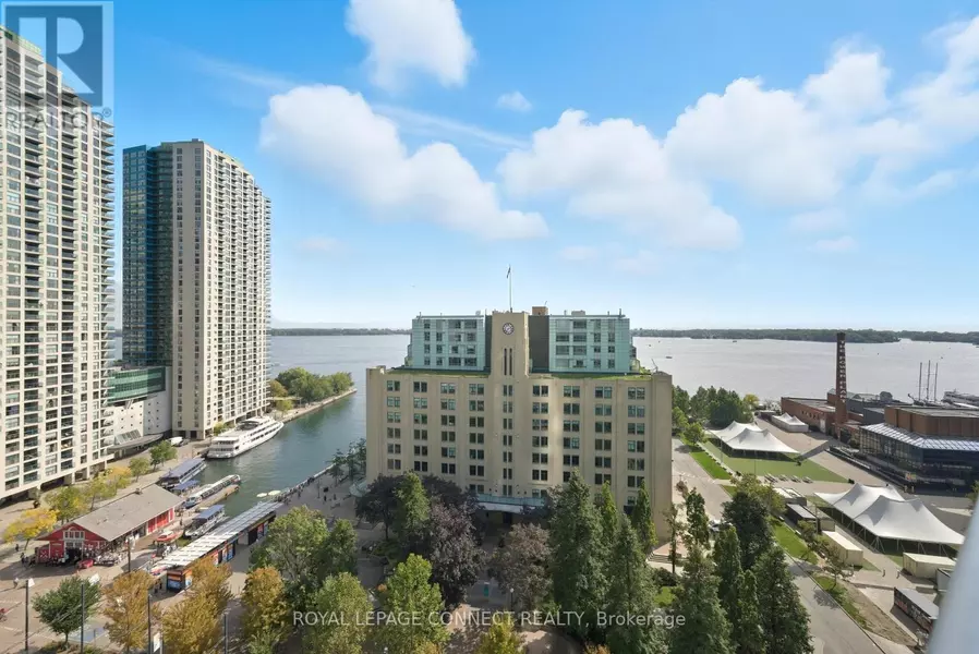 208 Queens Quay West #1504, Toronto (waterfront Communities), ON M5J2Y5