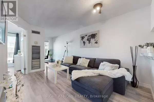 222 The Esplanade AVE #705, Toronto (waterfront Communities), ON M5A4M8