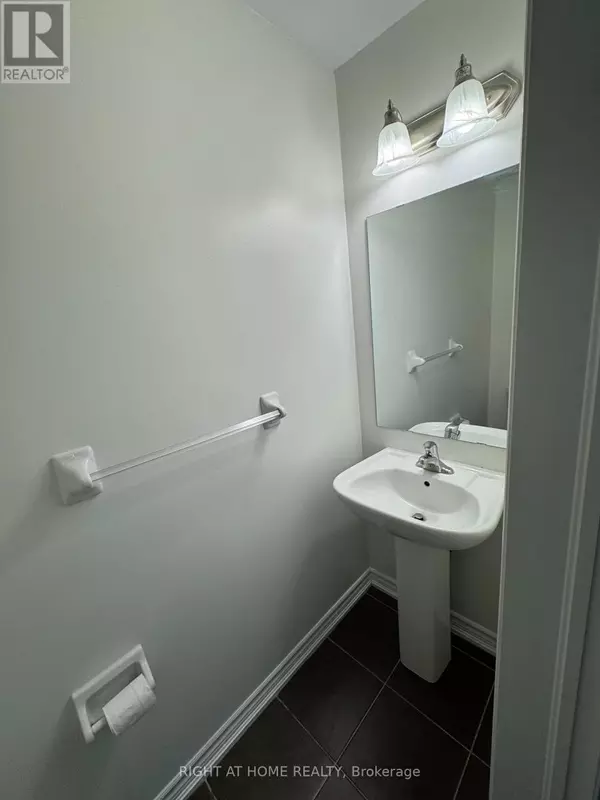 Toronto (newtonbrook West), ON M2M0B4,37 Drewry AVE #19