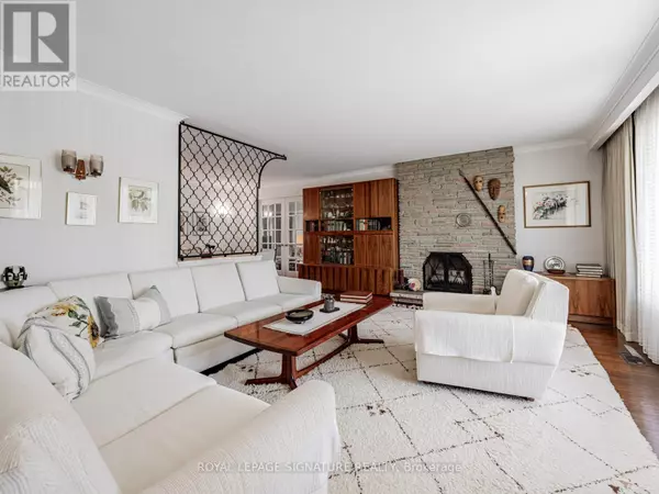 Toronto (willowdale West), ON M2N2E9,6 LURGAN DRIVE