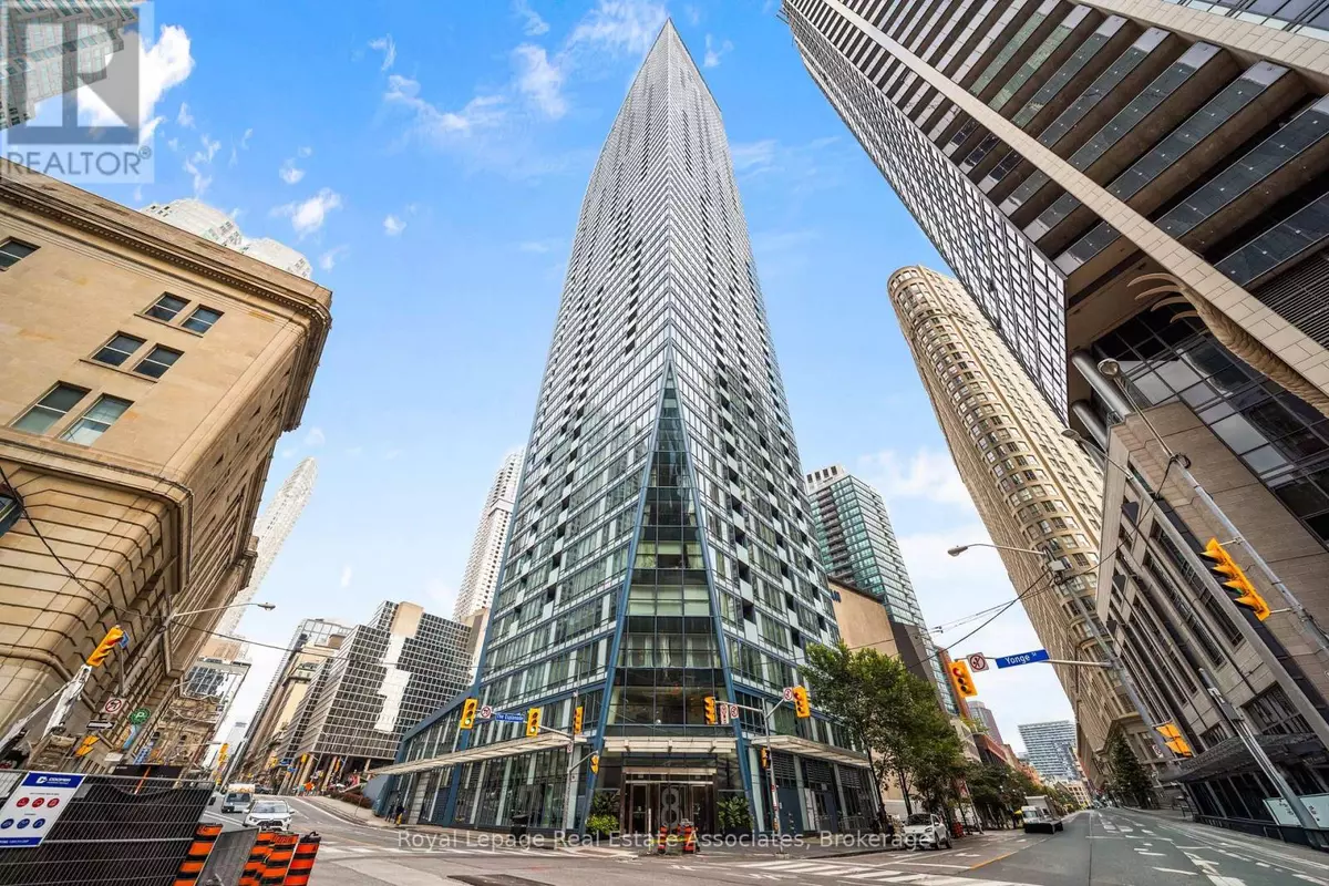 Toronto (waterfront Communities), ON M5E0A6,8 The Esplanade #507