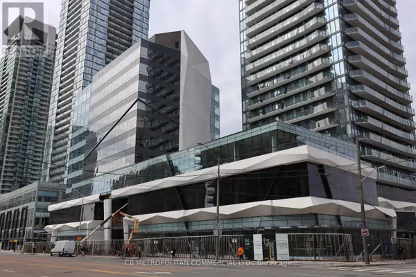 Toronto (willowdale West), ON M2N5P6,UPPER MARKET - 5250 YONGE STREET