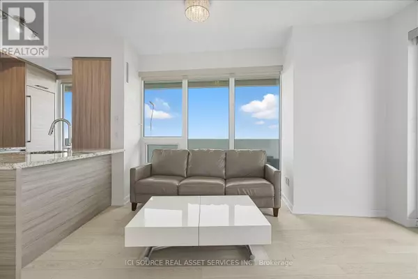 Toronto (mount Pleasant West), ON M4S0B8,2221 Yonge ST #3109