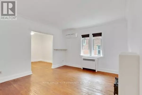 Toronto (leaside), ON M4G1W6,864 Millwood RD North #2nd Floor