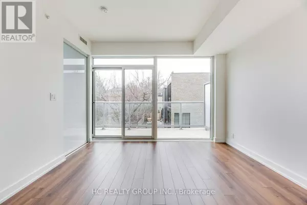 Toronto (casa Loma), ON M4V0A3,6 Parkwood AVE #302