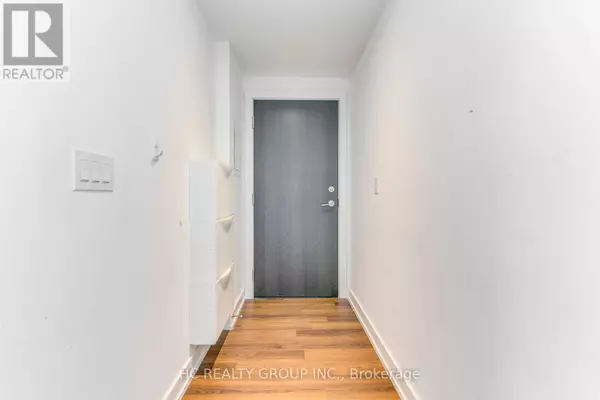 Toronto (casa Loma), ON M4V0A3,6 Parkwood AVE #302