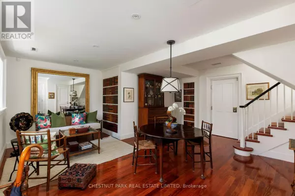 Toronto (rosedale-moore Park), ON M4W1T5,94 Crescent RD #TH6