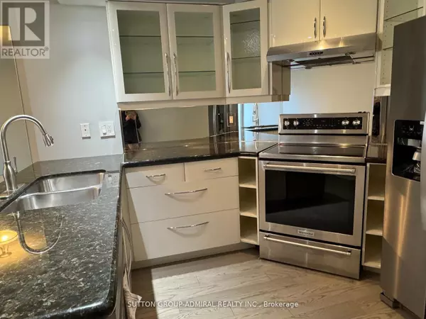 Toronto (bay Street Corridor), ON M5S3G2,909 Bay ST #905