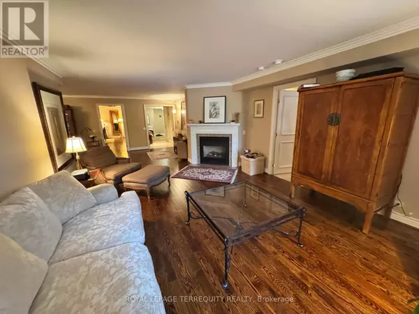 Toronto (bedford Park-nortown), ON M4N3R8,3600 Yonge ST #524