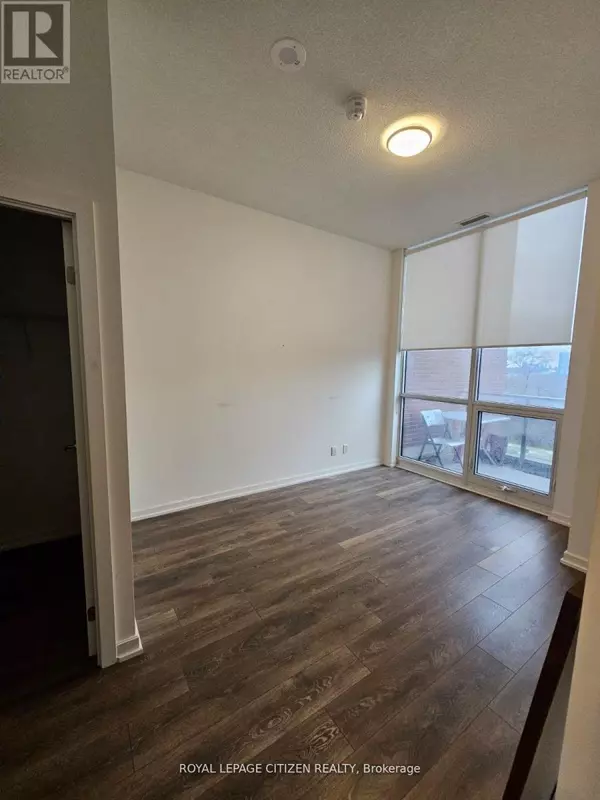 Toronto (henry Farm), ON M2J0H3,36 Forest Manor RD #108