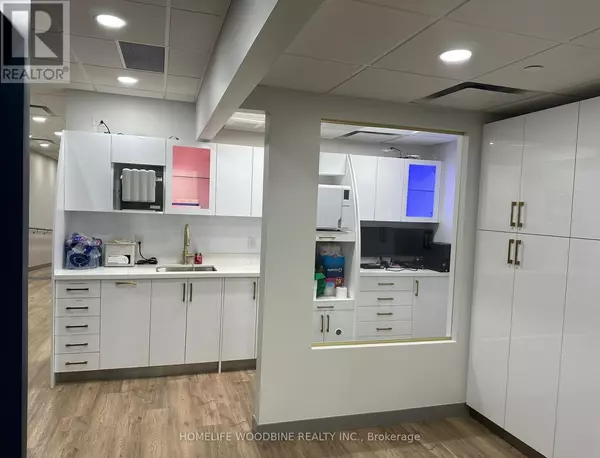 Toronto (church-yonge Corridor), ON M5B2A9,81 MUTUAL STREET