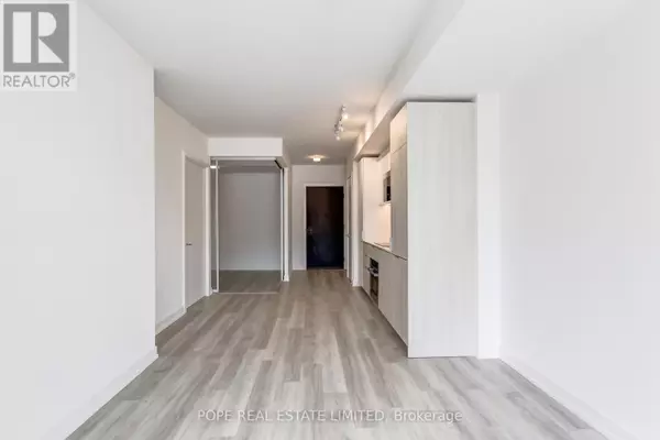 Toronto (moss Park), ON M5A0Y2,28 Eastern AVE #522