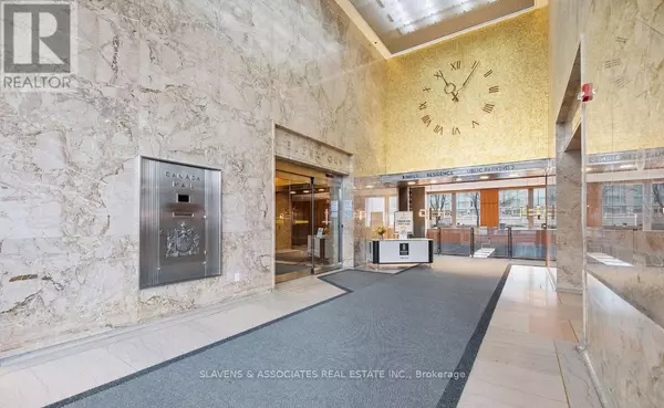 Toronto (yonge-st. Clair), ON M4V1N5,111 St Clair AVE West #416