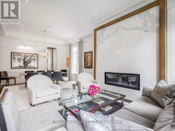 Toronto (forest Hill South), ON M5P2Z4,19 VESTA DRIVE