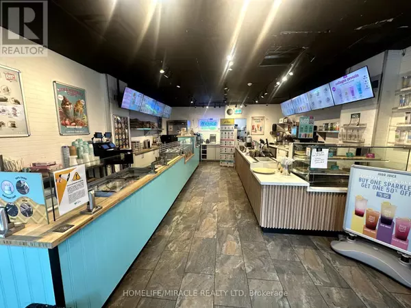 Toronto (moss Park), ON M5A2P9,320 Richmond ST East #104