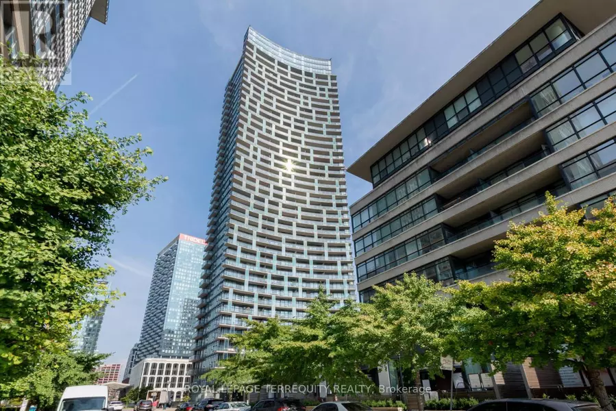 25 Capreol CT #303, Toronto (waterfront Communities), ON M5V3Z7