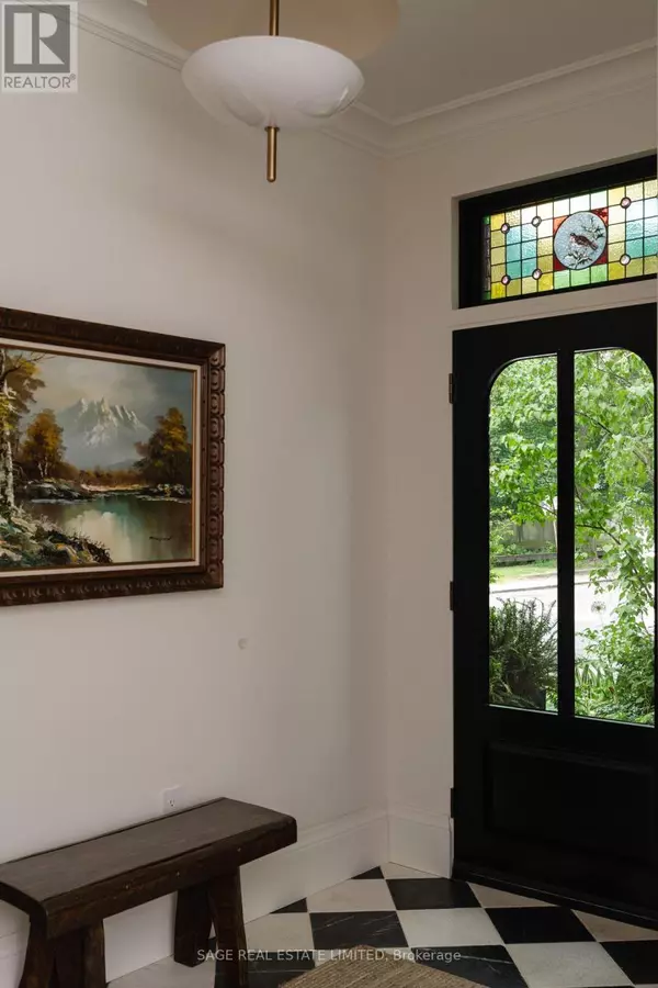 Toronto (university), ON M5S2N5,239 BORDEN STREET