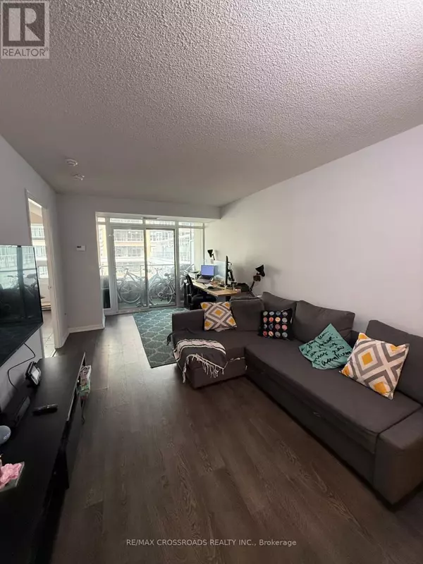 Toronto (niagara), ON M6K3R2,65 East Liberty ST #709