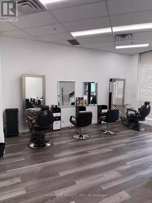 Toronto (waterfront Communities), ON M5J2T5,6A YONGE STREET