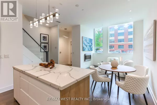 Toronto (waterfront Communities), ON M5V1E3,508 Wellington ST West #TH02