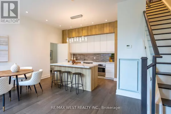 Toronto (waterfront Communities), ON M5V1E3,508 Wellington ST West #TH02