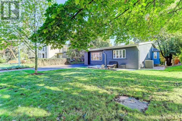 Toronto (banbury-don Mills), ON M3C1M6,10 NORTH HILLS TERRACE