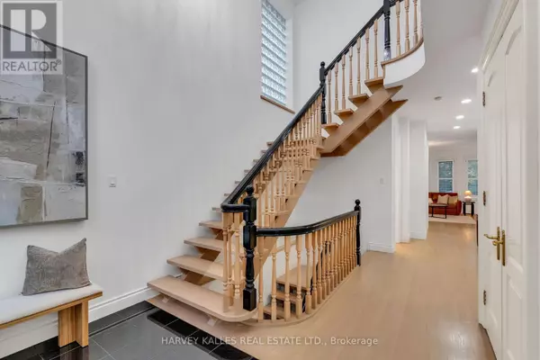 Toronto (lansing-westgate), ON M2N1B2,51 STUART AVENUE