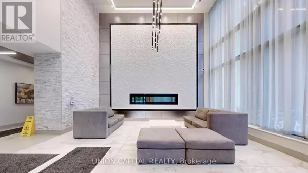 Toronto (henry Farm), ON M2J1M5,36 Forest Manor RD #705