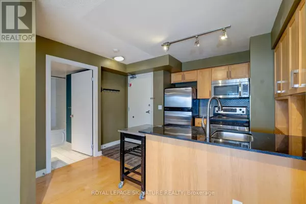 Toronto (moss Park), ON M5A4T7,255 Richmond ST East #1505