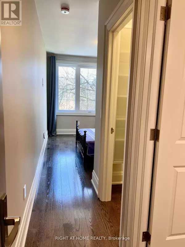 Toronto (newtonbrook West), ON M2R2G4,35 Glenborough Park CRES #2