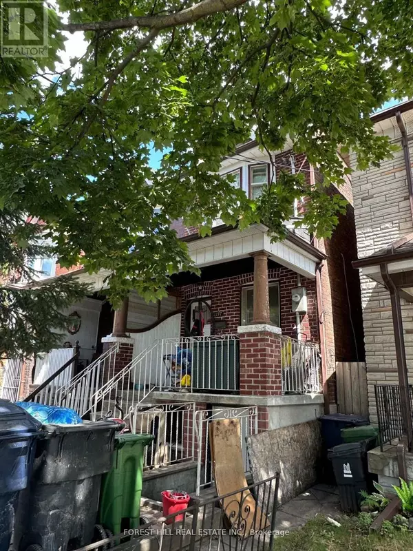 Toronto (wychwood), ON M6H2Y1,1197 DOVERCOURT ROAD