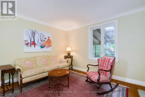 Toronto (willowdale East), ON M2N3V1,239 EMPRESS AVENUE