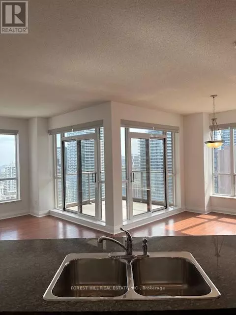 Toronto (bay Street Corridor), ON M5S3L4,925 Bay ST #3106