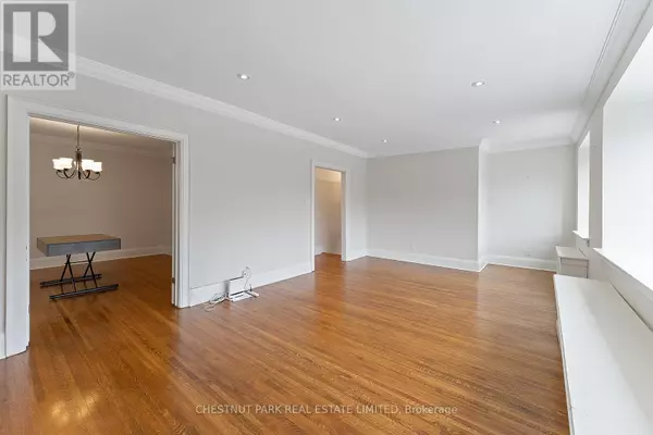 Toronto (yonge-eglinton), ON M5P2H8,472 Oriole Pkwy #Upper