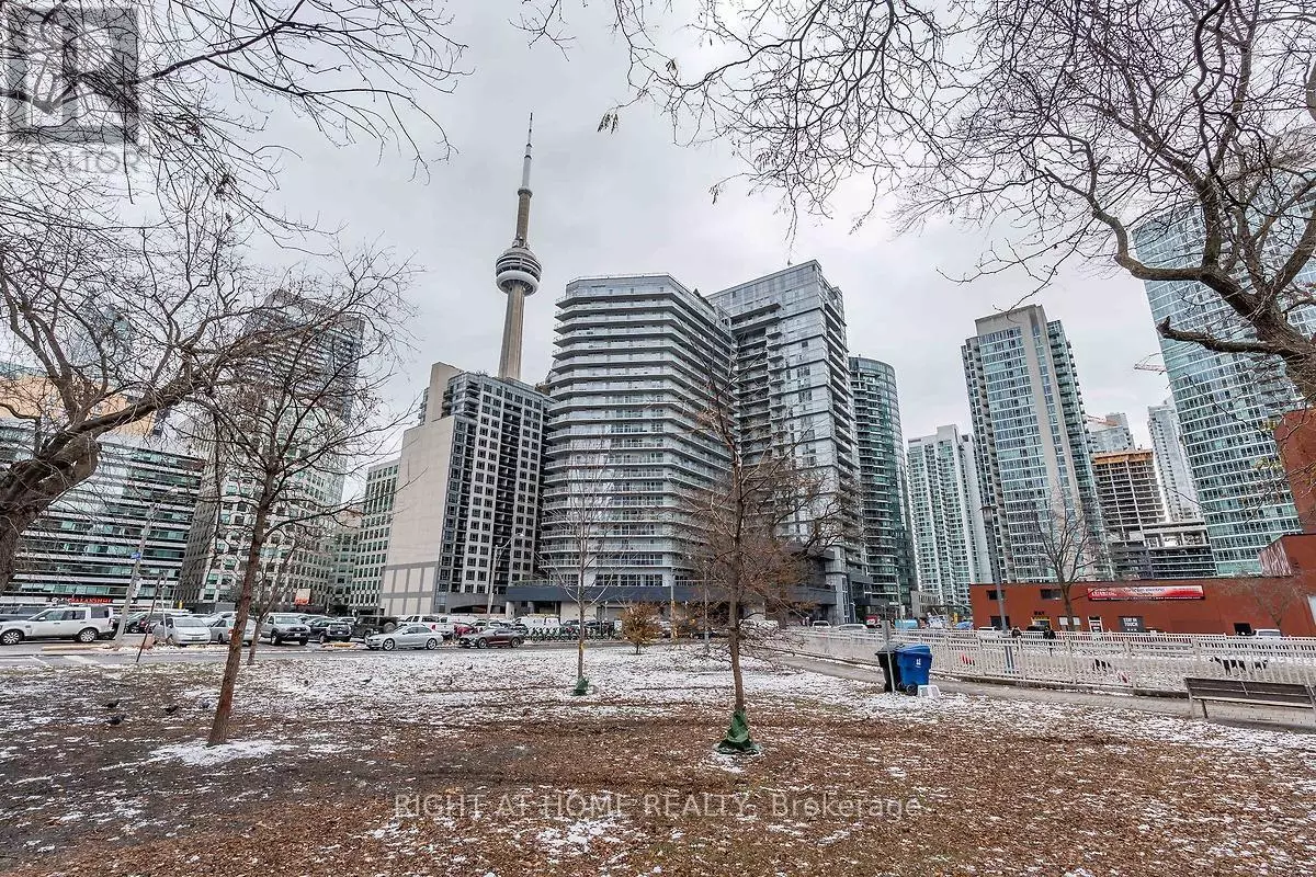 Toronto (waterfront Communities), ON M5V1B5,352 Front ST West #512