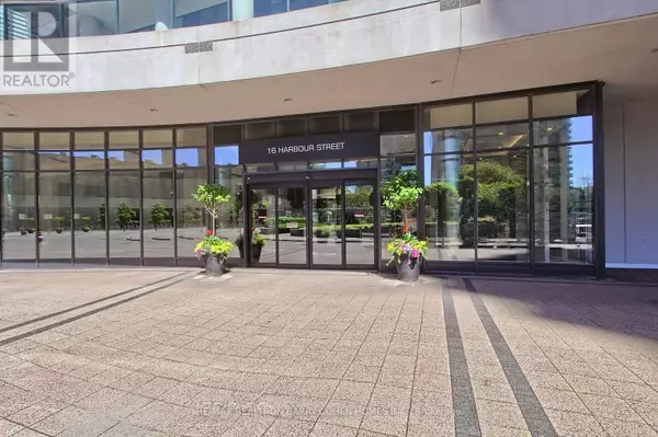 Toronto (waterfront Communities), ON M5J2Z7,16 Harbour ST #5101