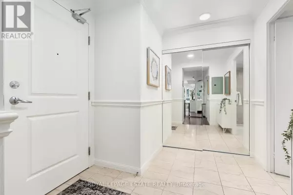 Toronto (mount Pleasant West), ON M4P3J9,900 Mount Pleasant RD #313