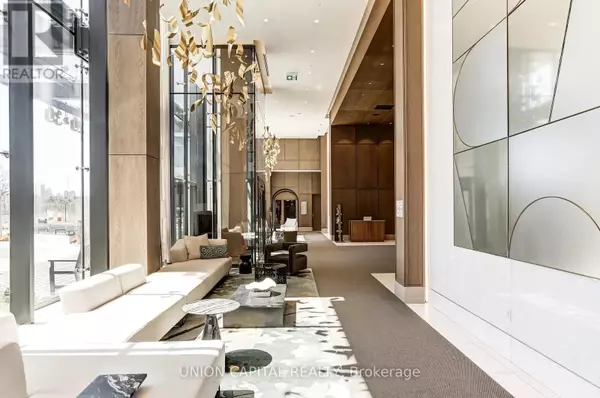 Toronto (banbury-don Mills), ON M3C0P7,30 Inn On The Park DR #4102