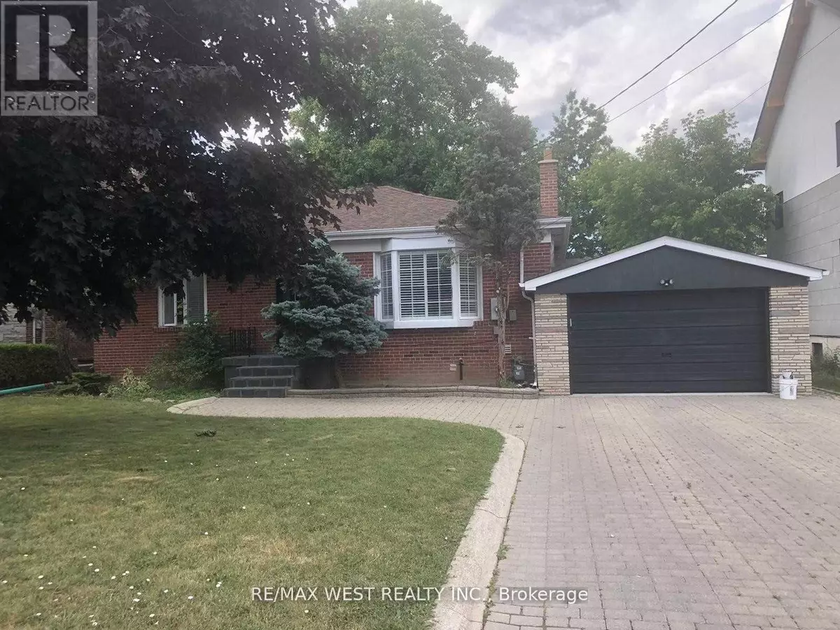 Toronto (bathurst Manor), ON M3H3V9,54 Codsell AVE #Bsmnt