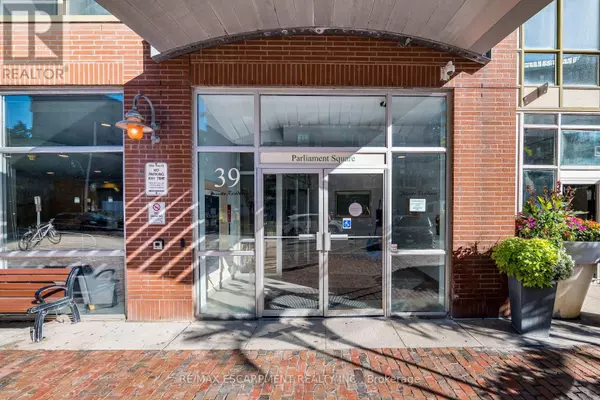 Toronto (waterfront Communities), ON M5A4R2,39 Parliament ST #909