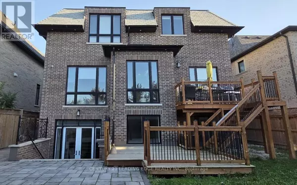 Toronto (newtonbrook West), ON M2M1M9,26 MOORE PARK AVENUE