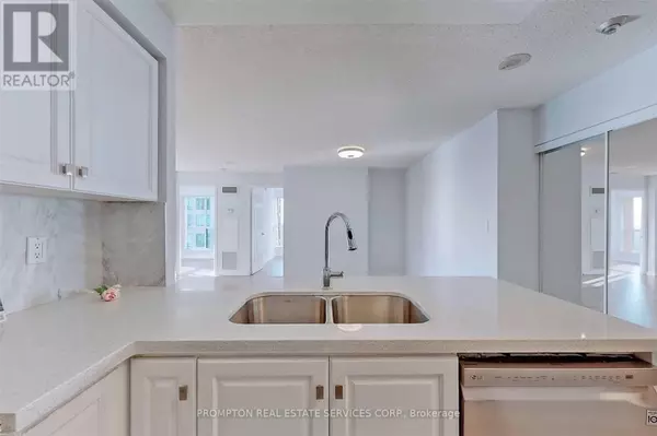 Toronto (willowdale West), ON M2N7H2,7 Lorraine DR #2205