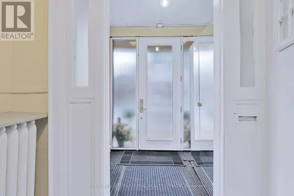 Toronto (mount Pleasant West), ON M4S1L4,12 BELSIZE DRIVE