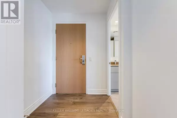 Toronto (bay Street Corridor), ON M4Y0E9,7 Grenville ST #3705